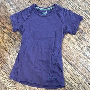 Smartwool tee sz S. Plum color